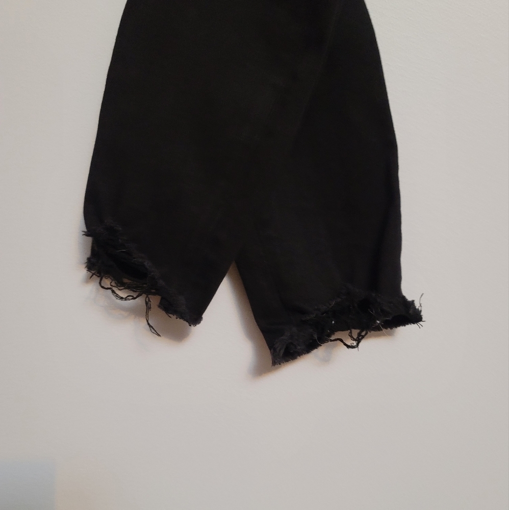 A&F Black Ripped Jeans - Picture 5 of 5
